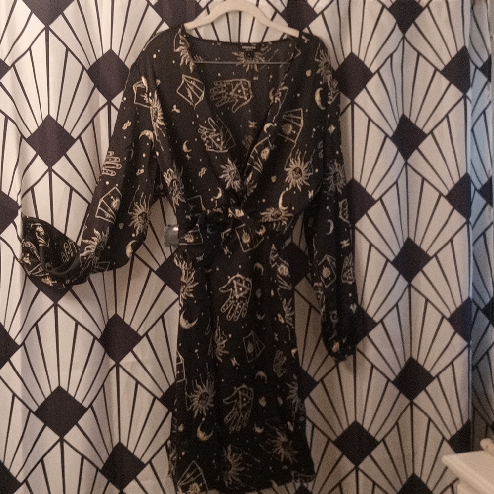 Celestial dress, tarot cards, Halloween,palm reader, moon